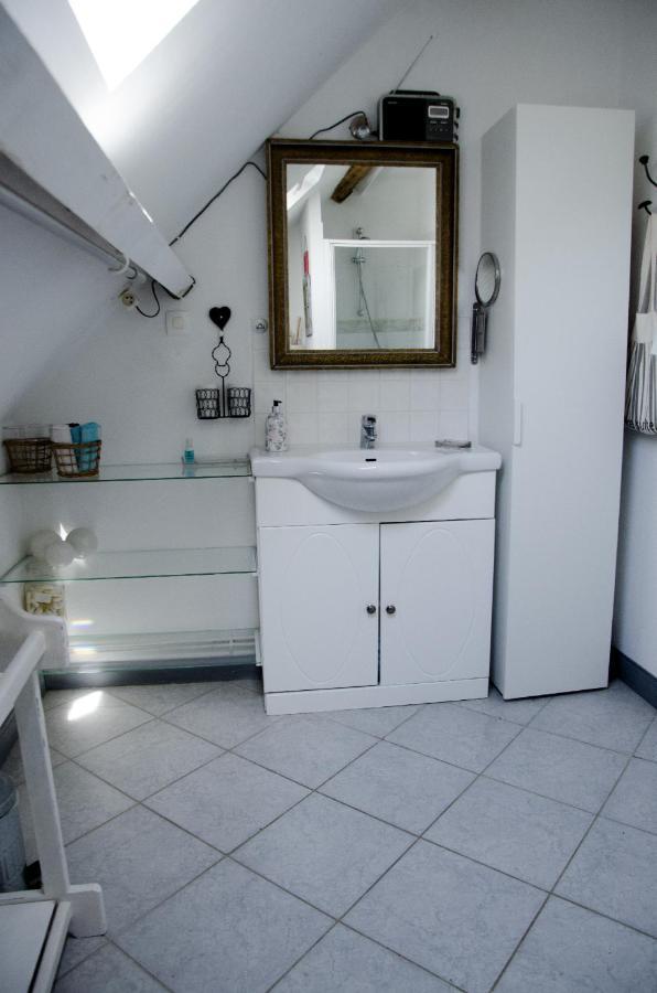 Chambre D'Hotes Face A Briare Bagian luar foto