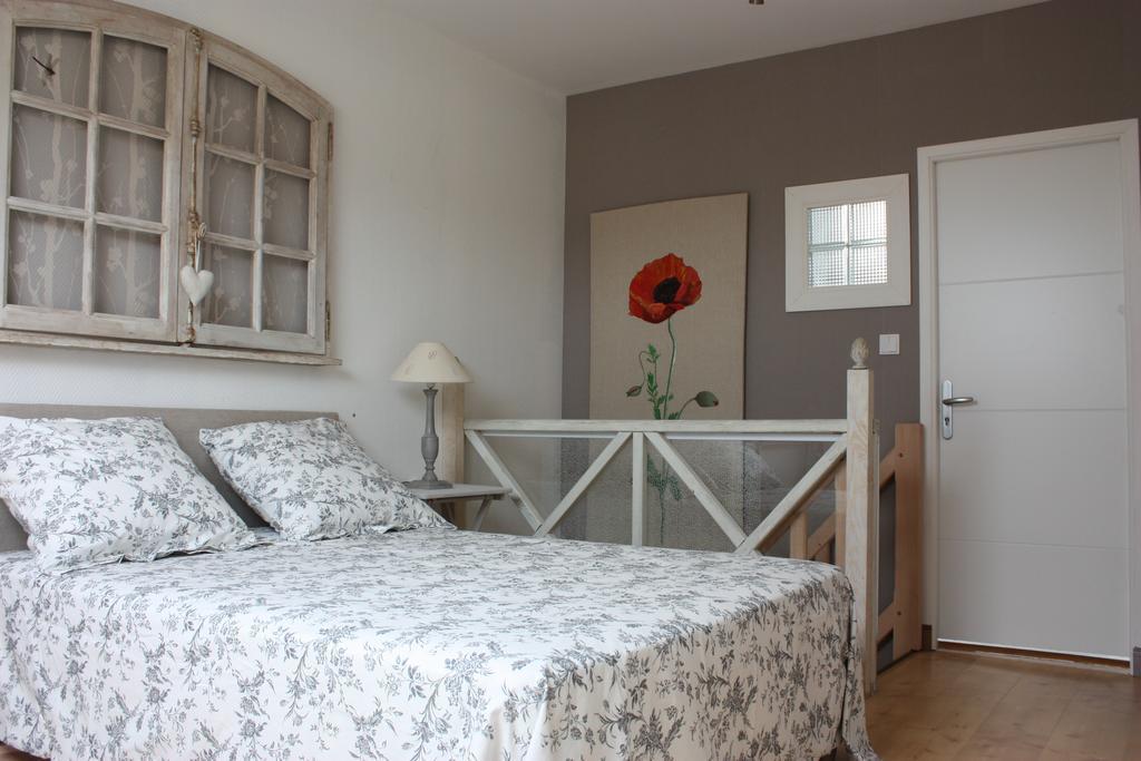 Chambre D'Hotes Face A Briare Bagian luar foto