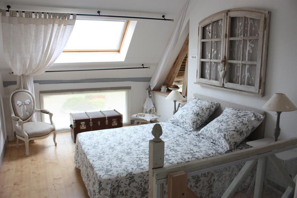 Chambre D'Hotes Face A Briare Bagian luar foto