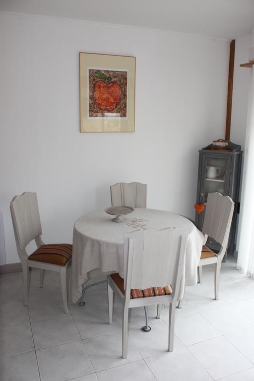 Chambre D'Hotes Face A Briare Bagian luar foto
